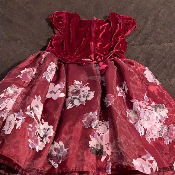 Beautiful wine color with flowers dress - Picture 2 of 4